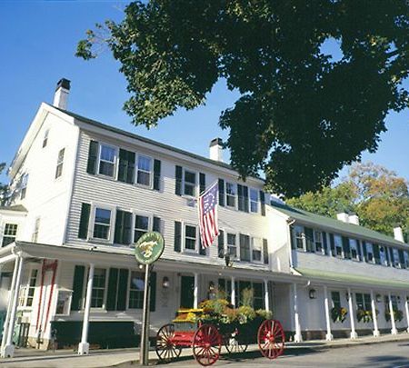 The Griswold Inn Essex Exterior photo